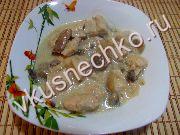 приготовление блюд из сметаны: пошаговый рецепт Курица и грибы тушеные в сметане с фото