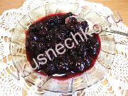 постные блюда: пошаговый рецепт Варенье из черноплодной рябины с вишневым листом