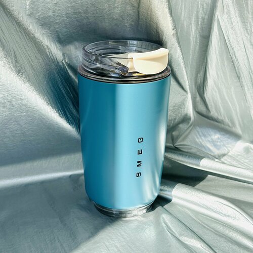 ����������� Smeg, 240 ��, �������, ����������� �����/�������, ������ ������ 1500 ����