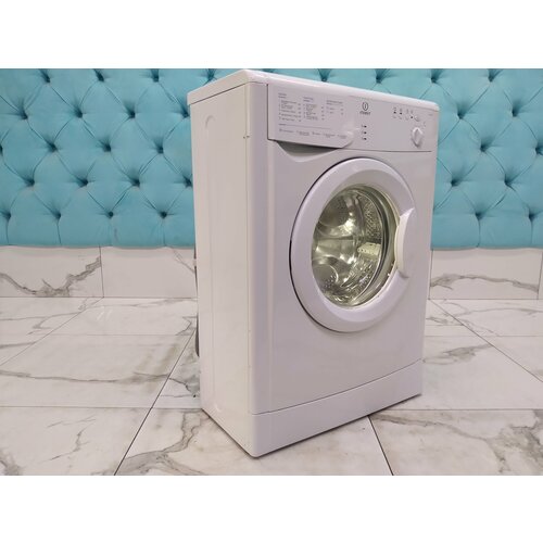 ���������� ������ Indesit WIUN, �����, 3,5 ��, 800 ��/���, ����� A, ������ ������ 24990 ����
