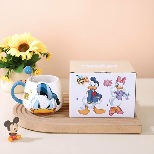 ������ Disney 