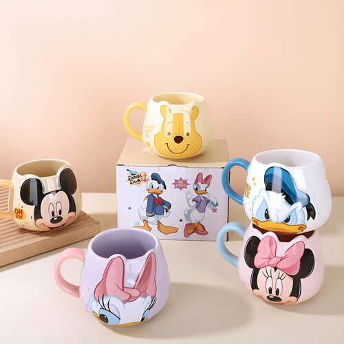 ������ Disney 